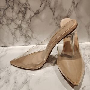 Fashion Nova Size 7 Clear Stilleto